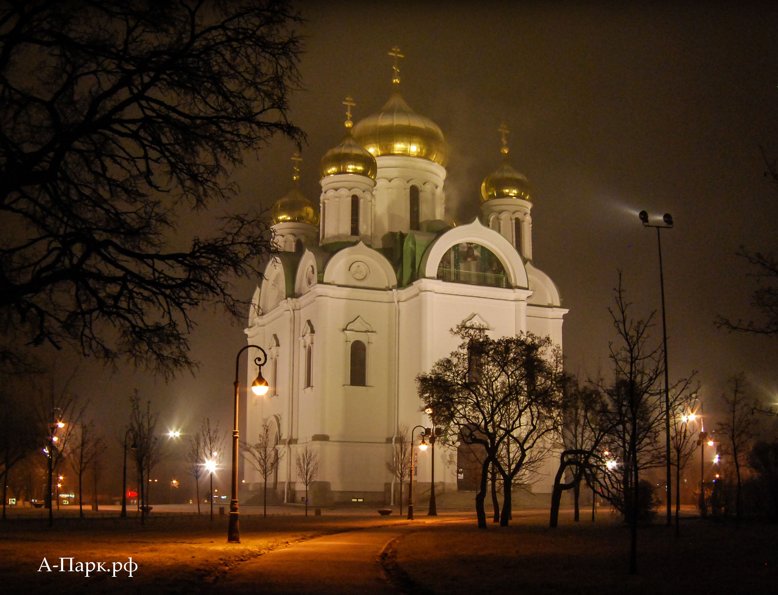 Екатерининский собор и Соборная площадь. Город Пушкин - Царское Село -  Путеводитель